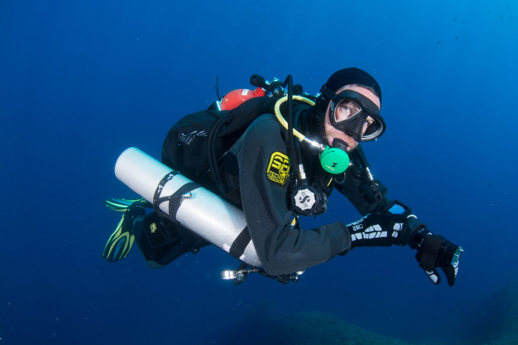 La plongée TEC au centre de plongée scuba Nosy Be.tek diving with CCR ...